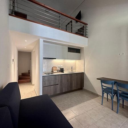 Zouzoulas Filoxenia - Koralia Apartments 米利纳 外观 照片