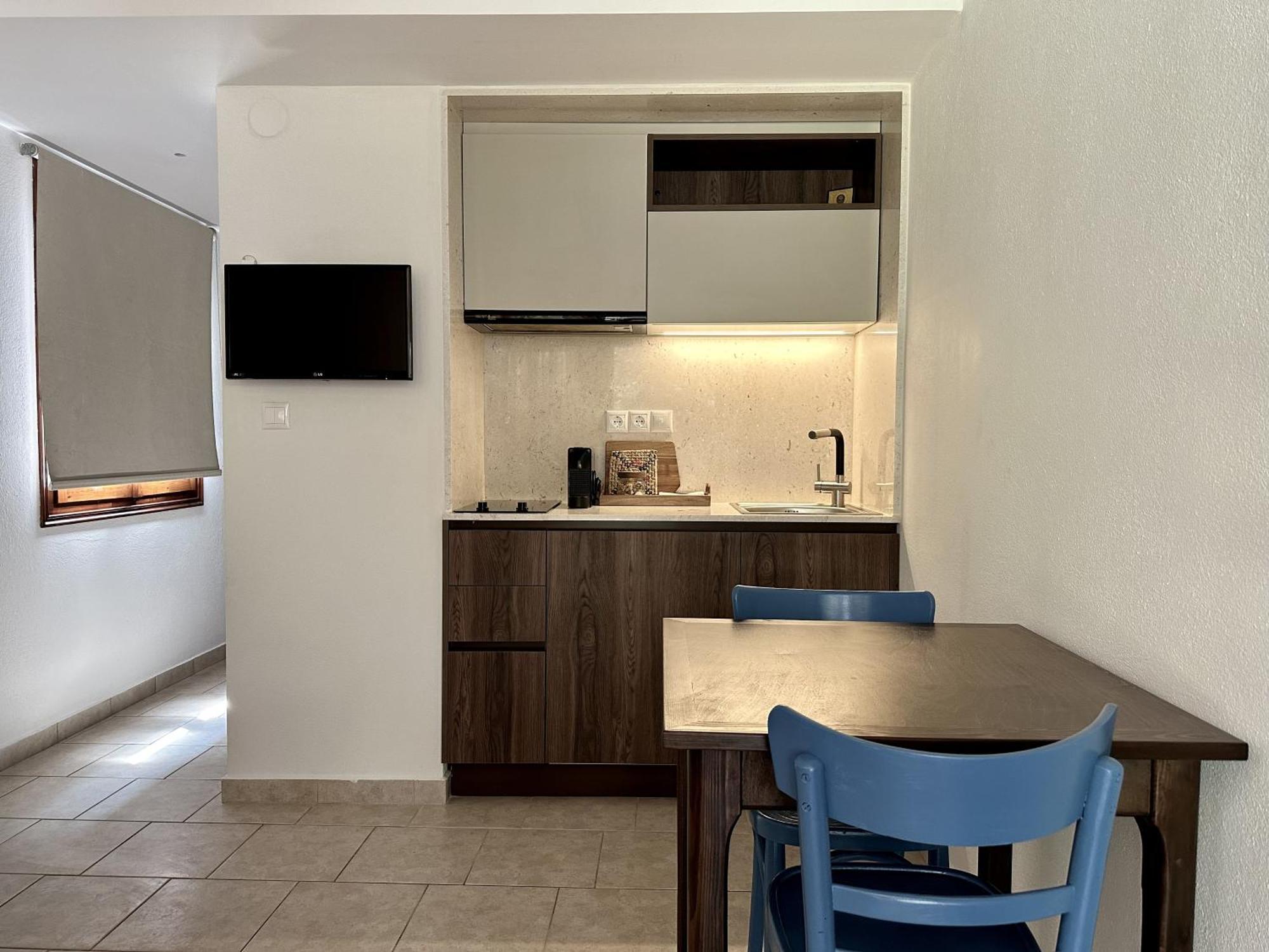 Zouzoulas Filoxenia - Koralia Apartments 米利纳 外观 照片