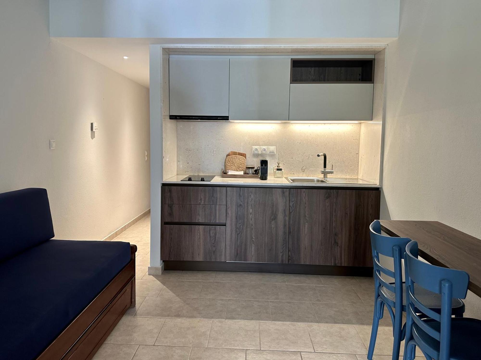 Zouzoulas Filoxenia - Koralia Apartments 米利纳 外观 照片